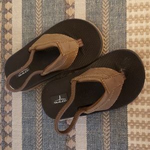 Bluefin sandals. Toddler size 8. Brown.
